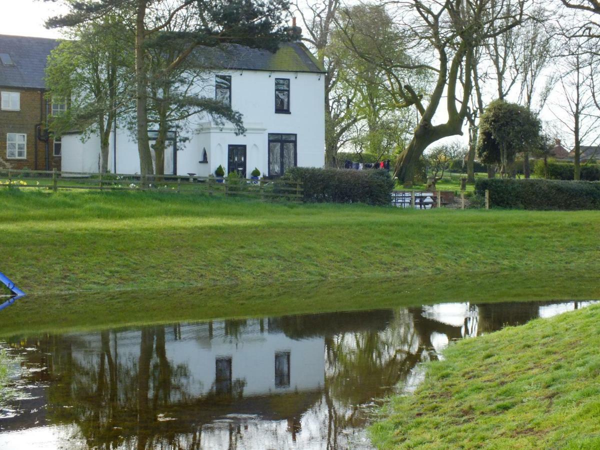 White House Farm Cottages West Haddon Экстерьер фото